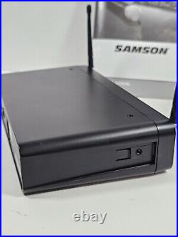 Samson Concert 288 Dual-Channel Handheld Wireless System Black Read